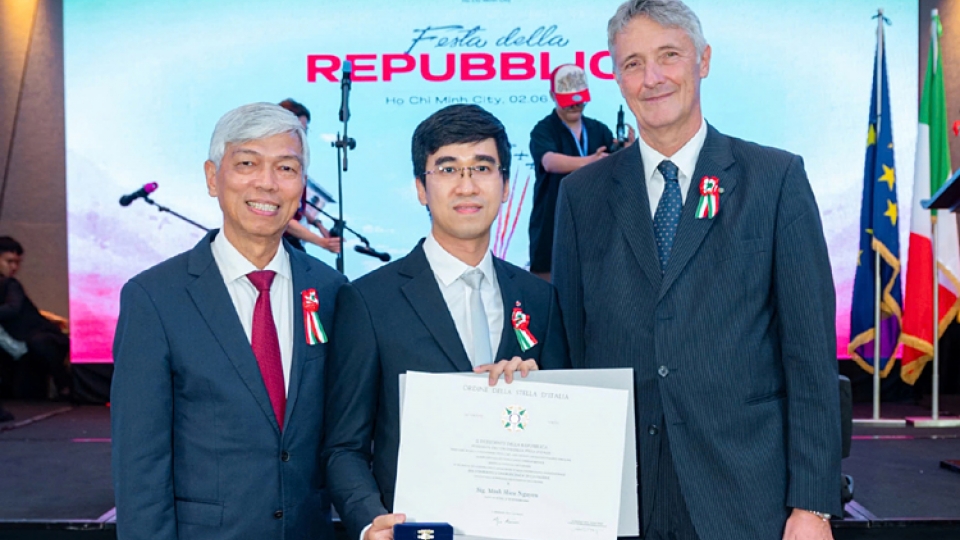 Vietnamese lecturer awarded Italy’s highest civilian honour